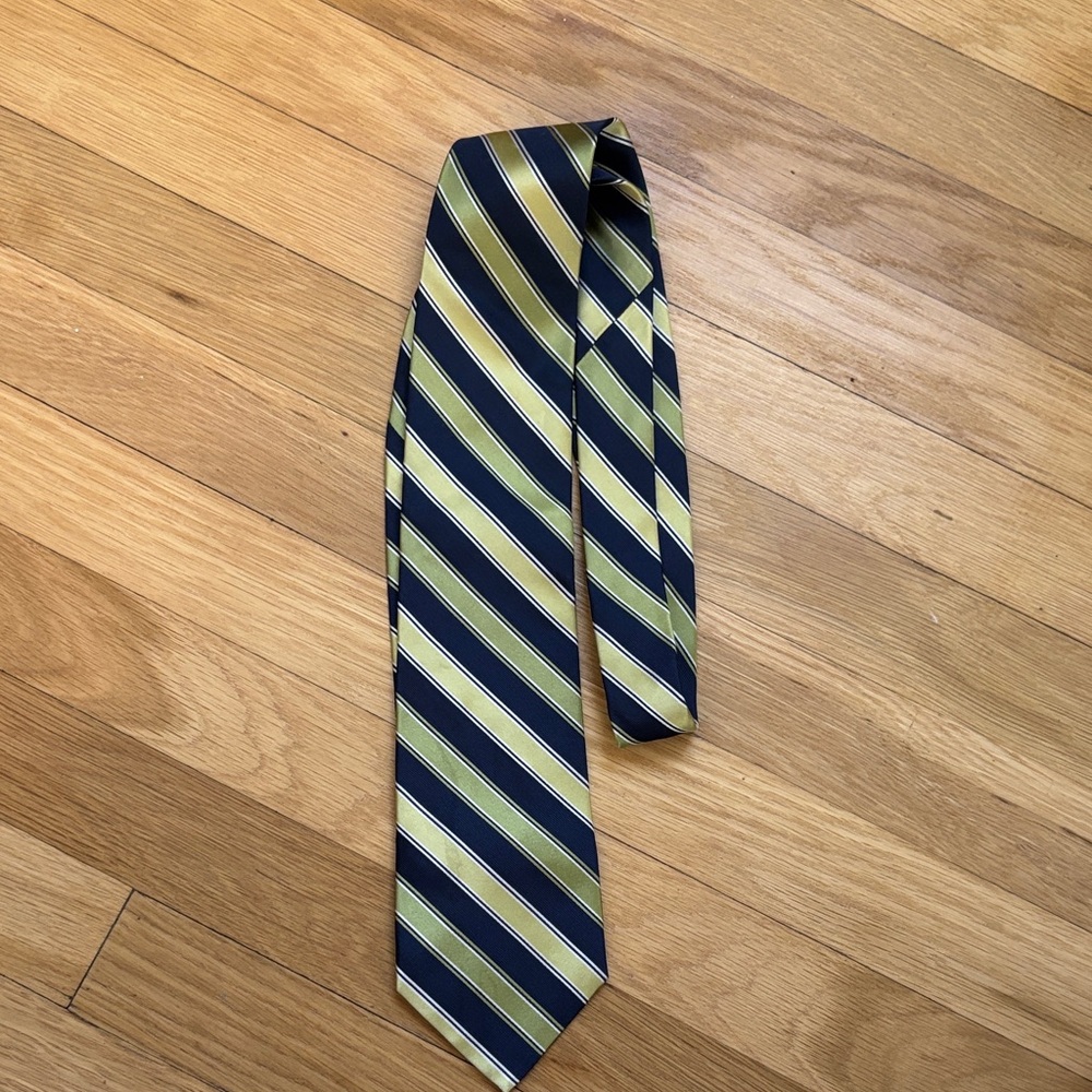 Nautica Navy and Green Men's Tie